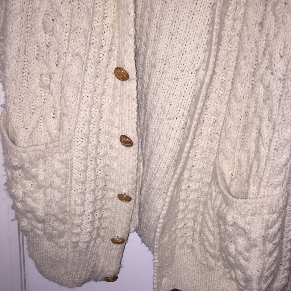 Cardigan - Picture 2 of 3